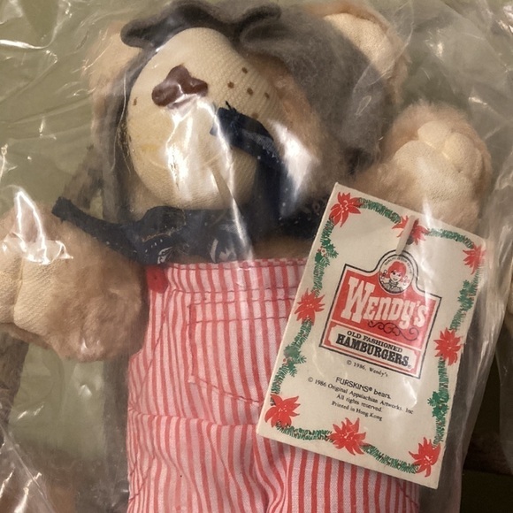 NEW IN PACKAGING! VINTAGE WENDY'S FURSKIN BEARS - Picture 2 of 13